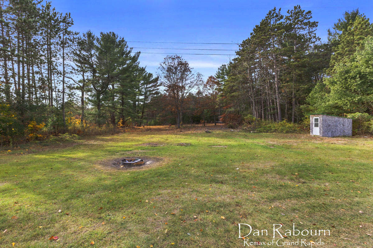 3685 Ross Road Muskegon, MI 49445 - Photo 17 of 22 IMG_1017