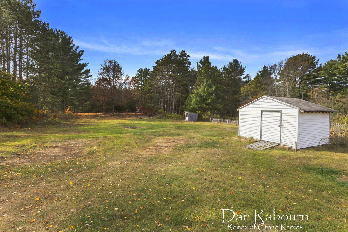 3685 Ross Road Muskegon, MI 49445 - Photo 18 of 22 IMG_1018