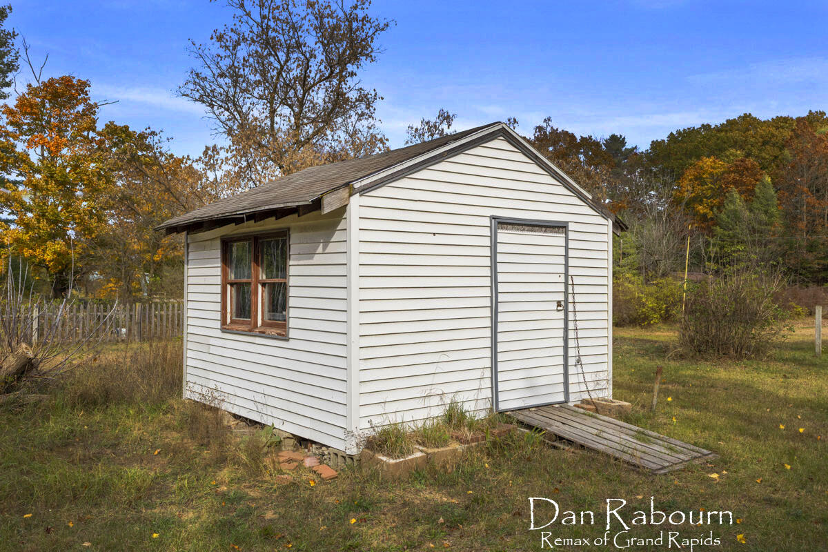 3685 Ross Road Muskegon, MI 49445 - Photo 19 of 22 IMG_1019