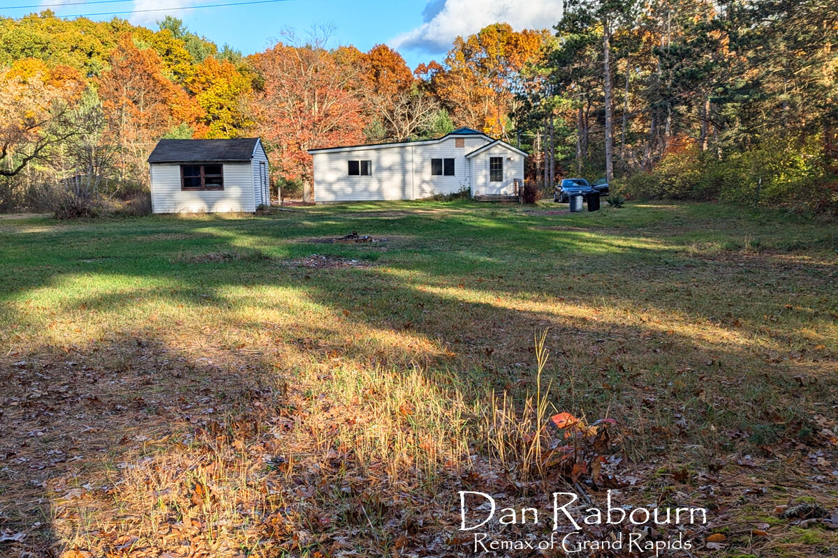 3685 Ross Road Muskegon, MI 49445 - Photo 21 of 22 PXL_20241025_212925389