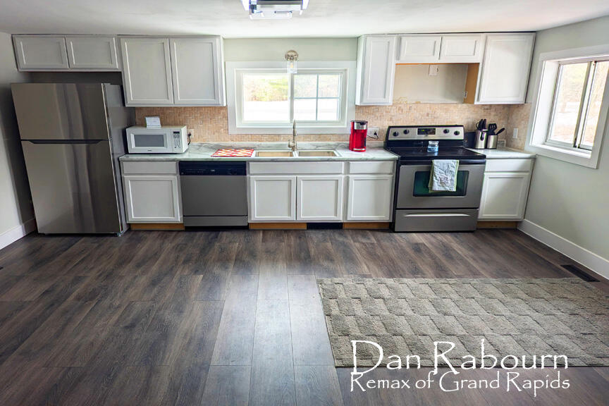 3685 Ross Road Muskegon, MI 49445 - Photo 3 of 22 PXL_20250304_181414488