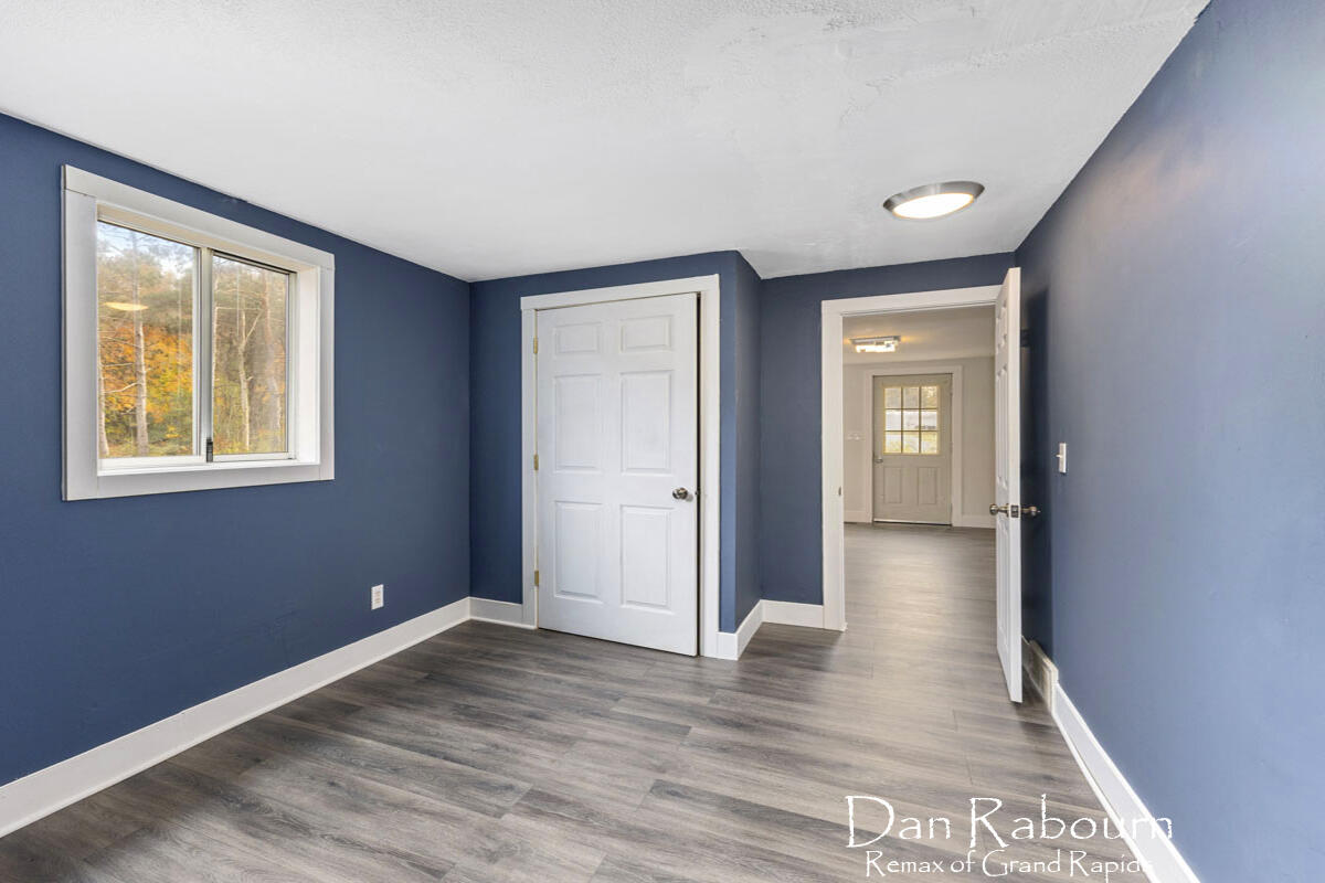 3685 Ross Road Muskegon, MI 49445 - Photo 7 of 22 IMG_1009