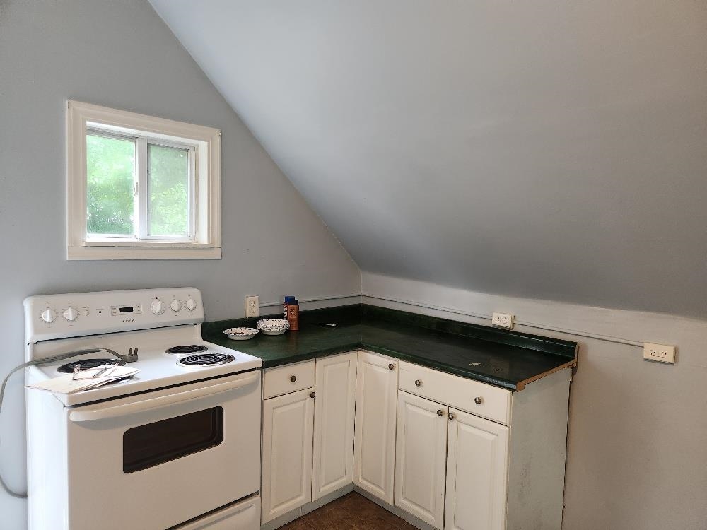 89 Belding Street Claremont, NH 03743 - Photo 8 of 11