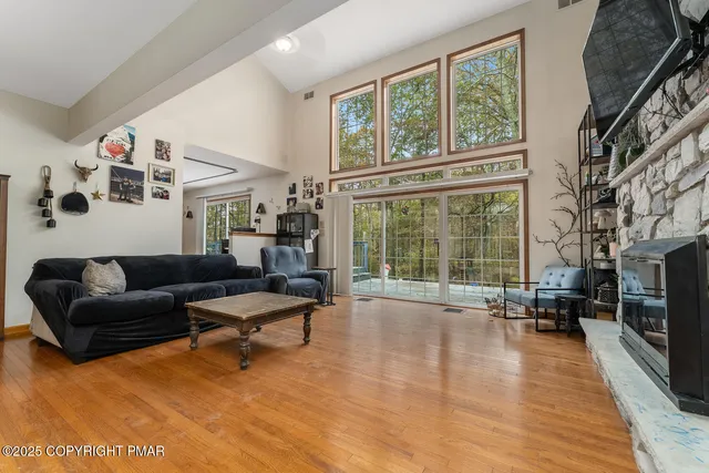 $725,000 | 1187 Manzanedo Road, East Stroudsburg, PA 18302