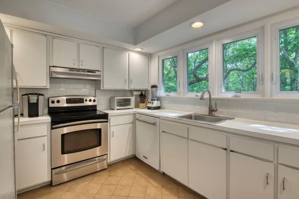 $20,000 | Undisclosed Address, Amagansett, NY 11930