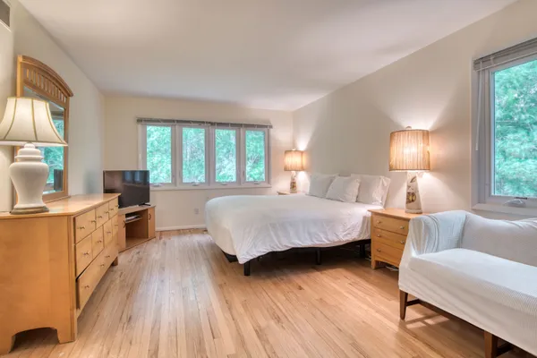 $20,000 | Undisclosed Address, Amagansett, NY 11930