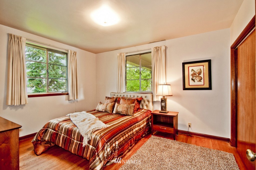 322 South 15th Street Renton, WA 98055 - Photo 12 of 23