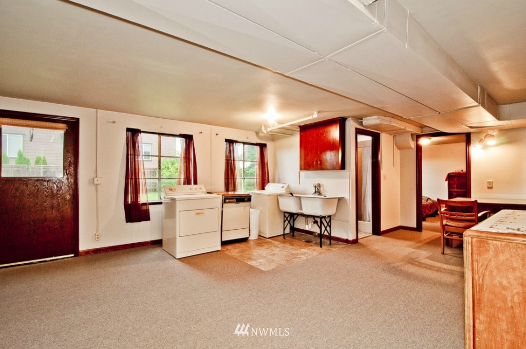 322 South 15th Street Renton, WA 98055 - Photo 18 of 23