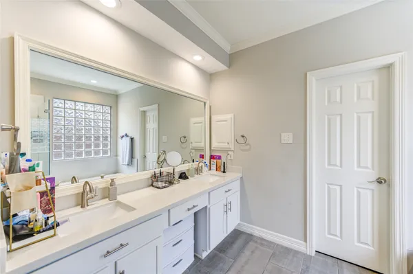 $4,700 | 5318 Pebble Way Lane, Houston, TX 77041