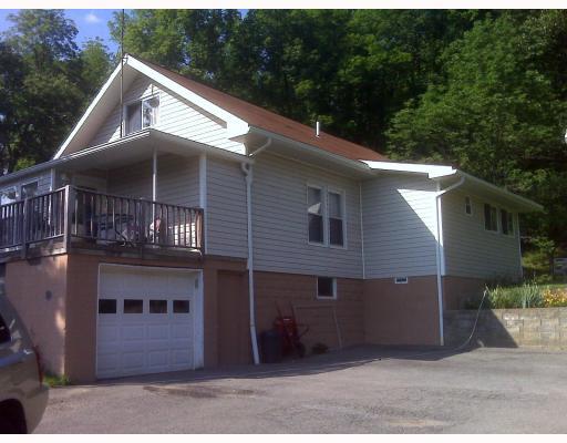899 Prospect Road Evans City, PA 16033 - Photo 1 of 18 Exterior Front.