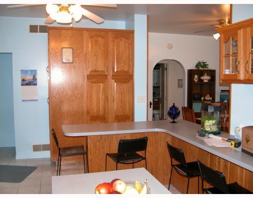 899 Prospect Road Evans City, PA 16033 - Photo 3 of 18 Kitchen.