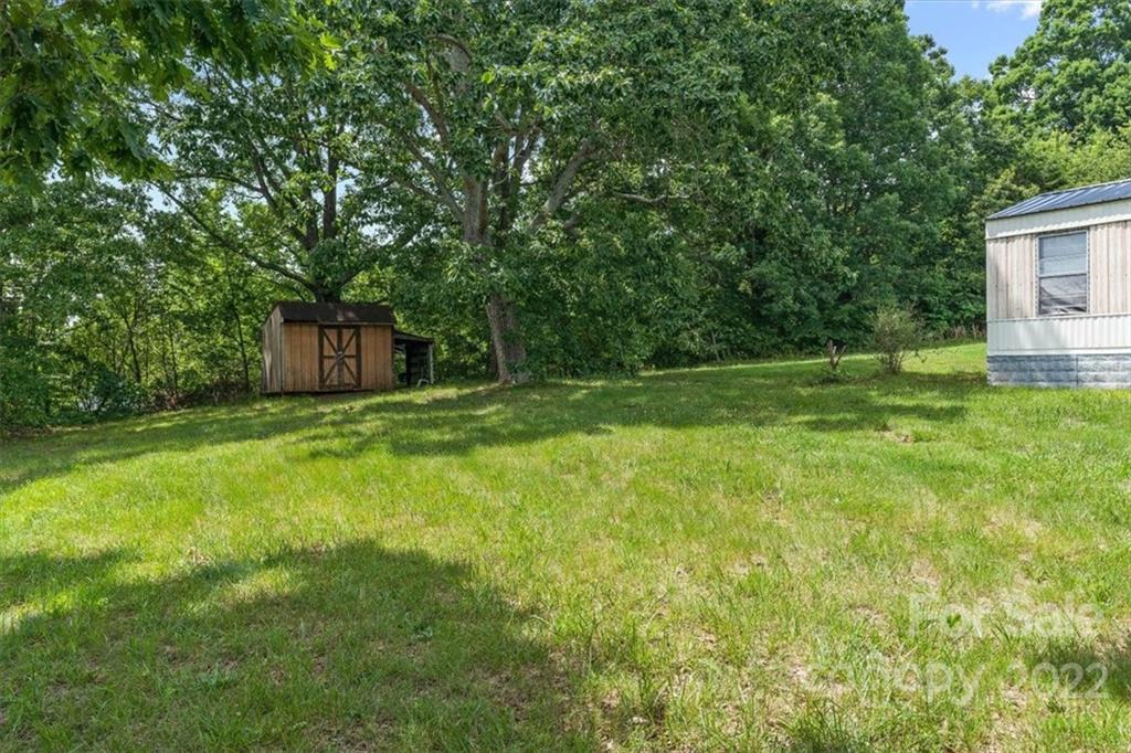 407 Black Oak Ridge Road Taylorsville, NC 28681 - Photo 27 of 34 Gallery Image 27