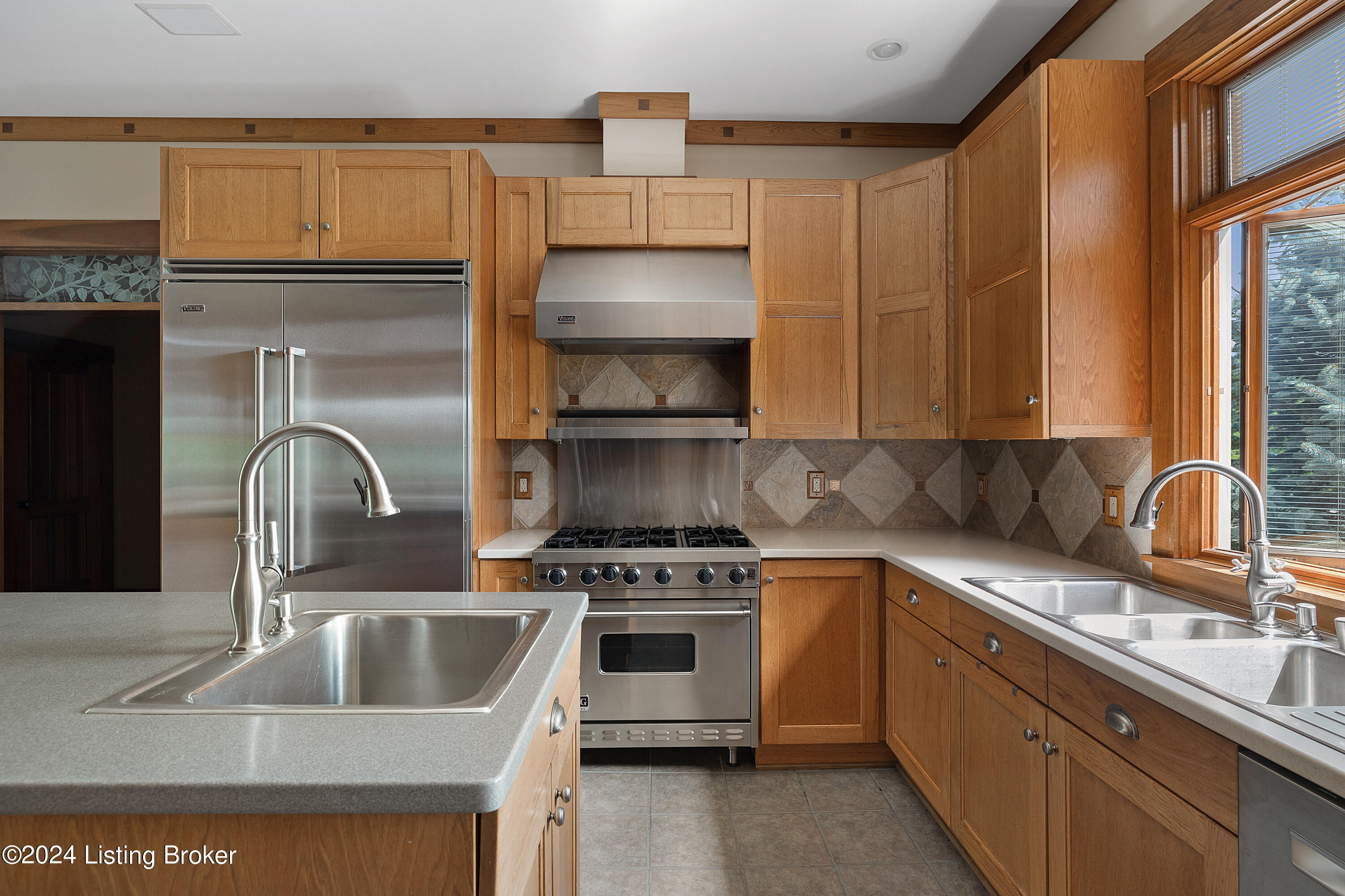 5908 Aiken Road Louisville, KY 40245 - Photo 30 of 86 Kitchen