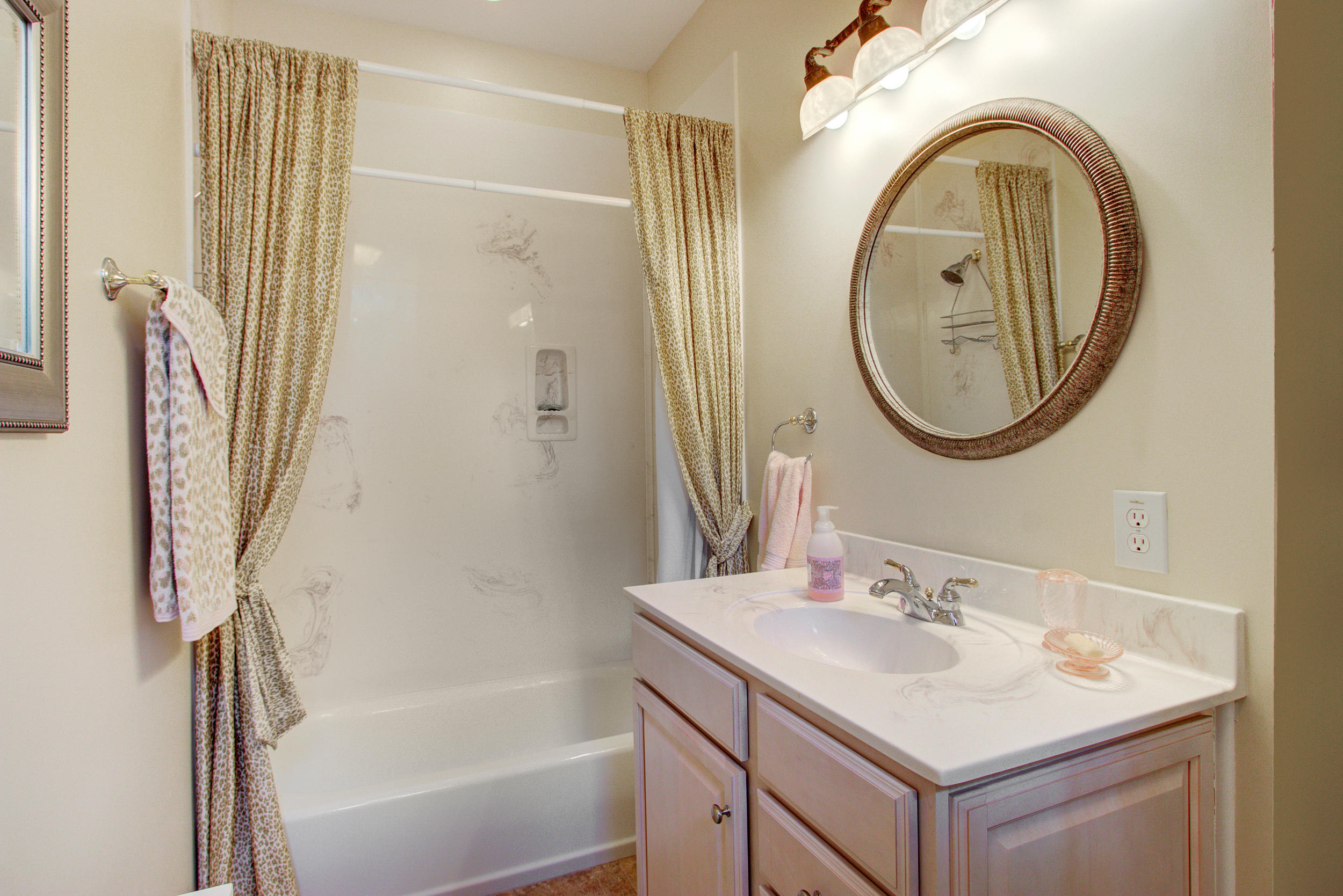 208 Huntington Road Summerville, SC 29483 - Photo 26 of 45 308 Huntington, Summerville SC (31)