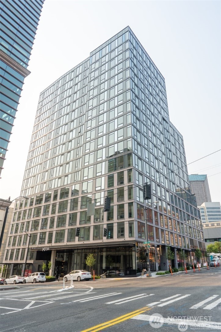 450 South Main Street, Unit 1605 Seattle, WA 98104 - Photo 1 of 23