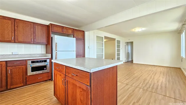 $3,000 | 615 22nd Avenue, Honolulu, HI 96816