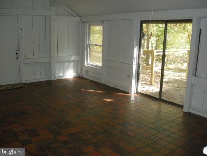 13101 Dover Road Reisterstown, MD 21136 - Photo 11 of 23 Country kitchen and slider to deck