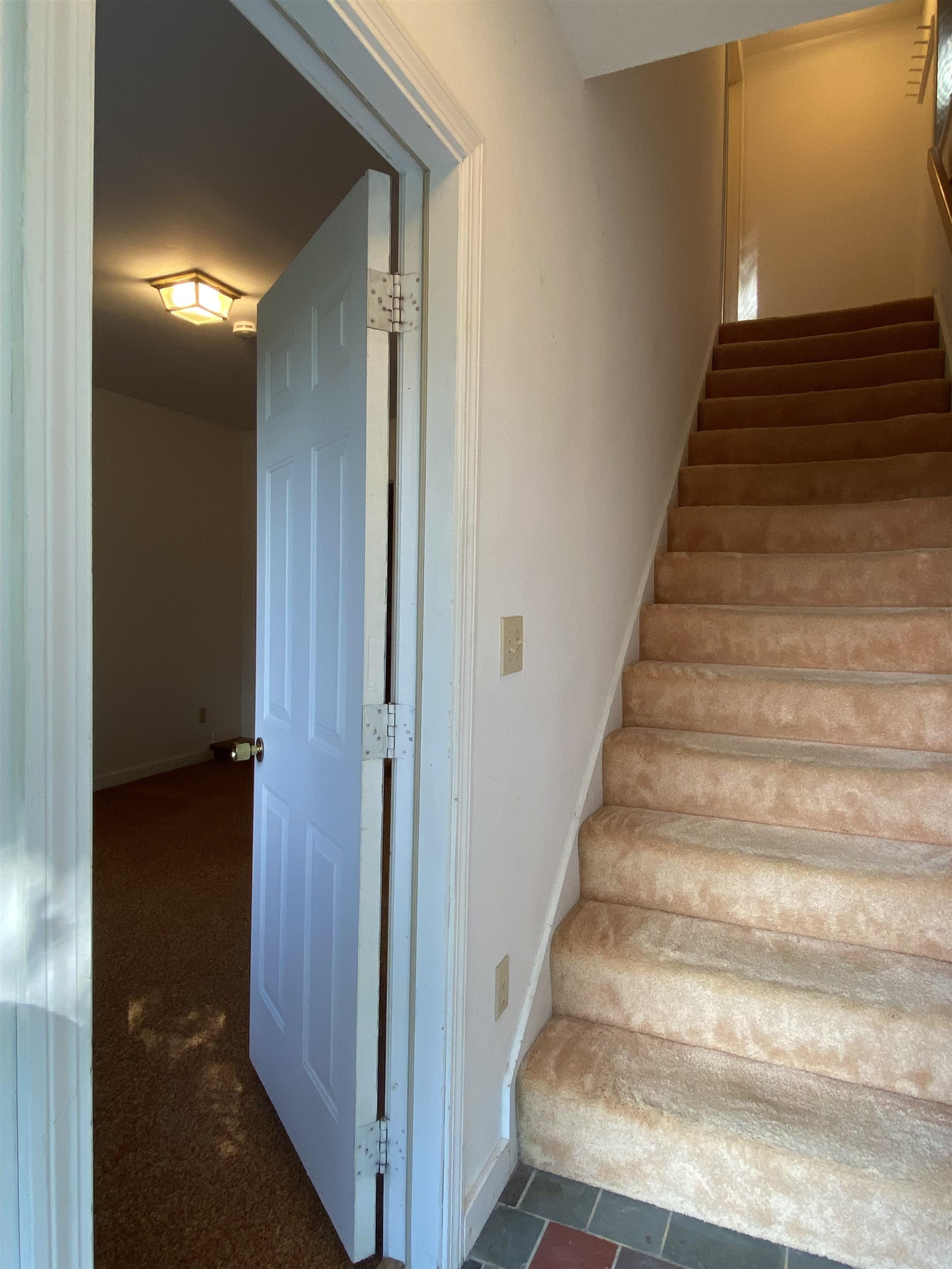 224 Chester Arthur Road Hartford, VT 05059 - Photo 11 of 36 Gallery Image 11