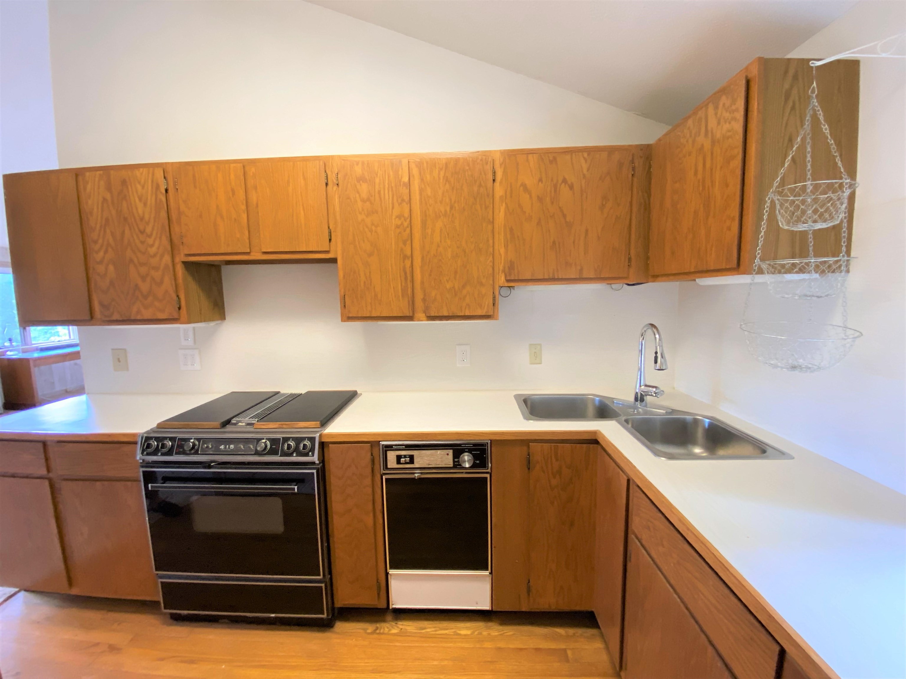 224 Chester Arthur Road Hartford, VT 05059 - Photo 20 of 36 Gallery Image 20
