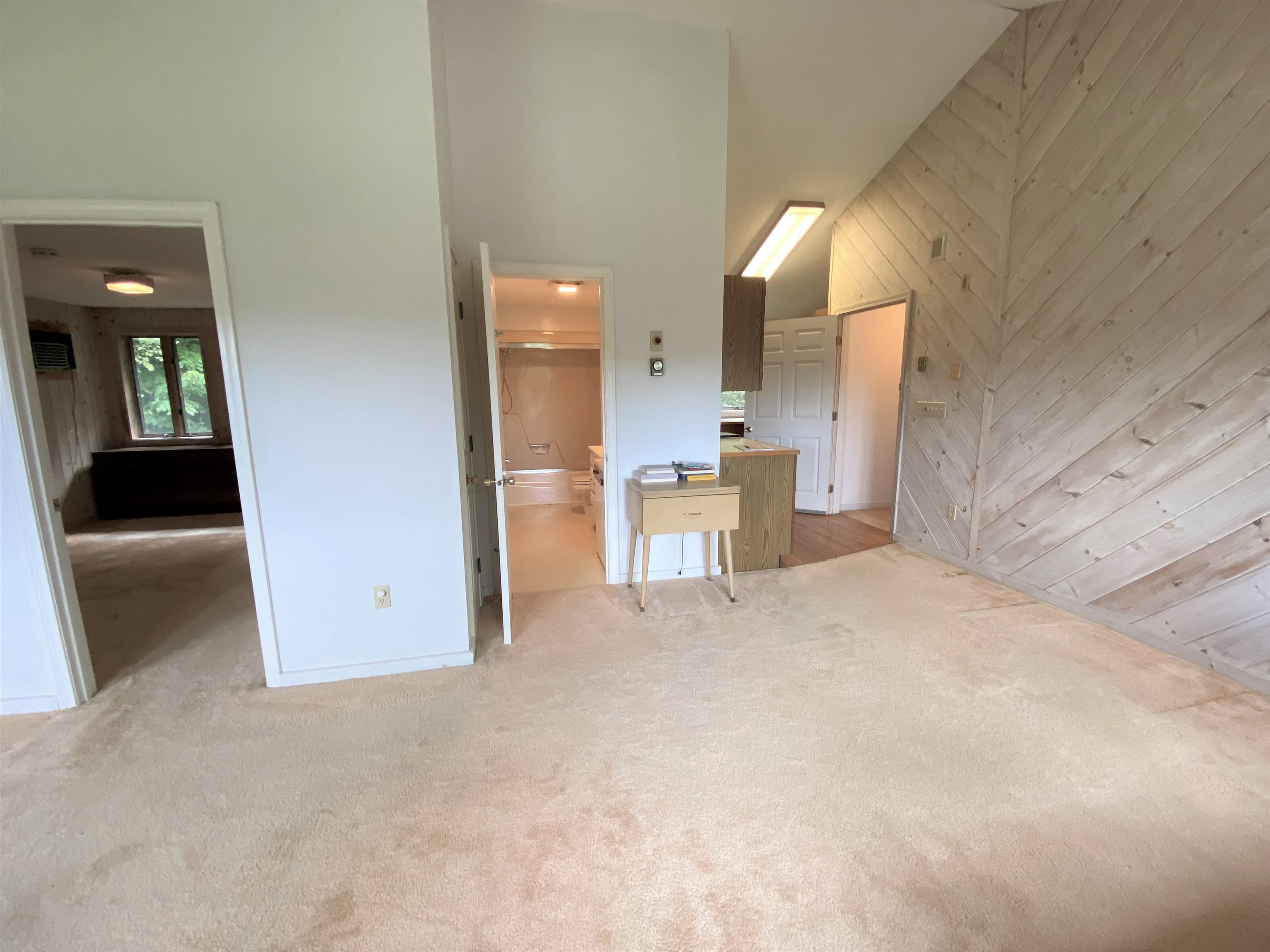 224 Chester Arthur Road Hartford, VT 05059 - Photo 25 of 36 Gallery Image 25