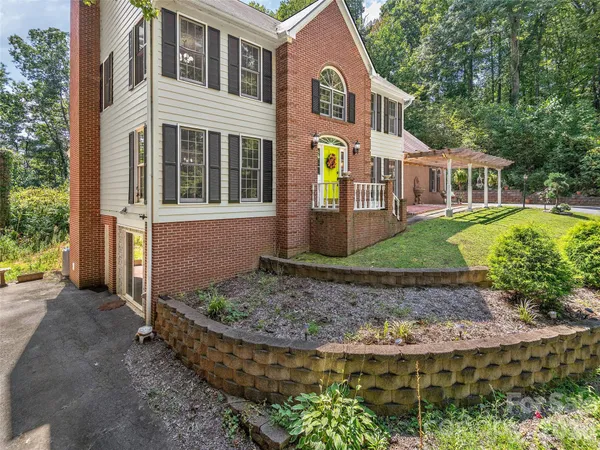 $599,000 | 29 Tillman Road, Lake Junaluska, NC 28745