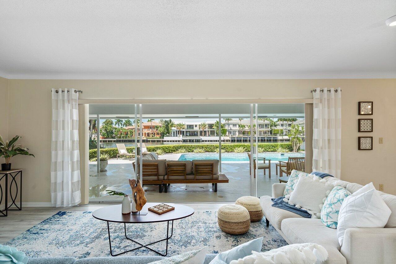 2767 Spanish River Road Boca Raton, FL 33432 - Photo 10 of 45 016-2767SpanishRiverRoad-BocaRaton-FL-33