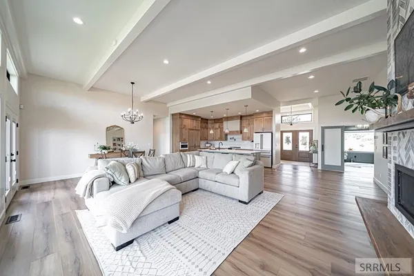 $1,250,000 | 6783 South Tumble Creek Lane, Idaho Falls, ID 83406