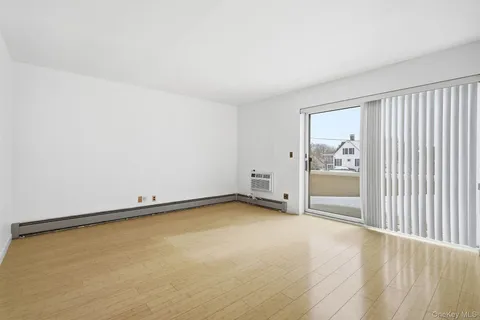 $499,000 | 152 Tier Street, Unit 206B | City Island