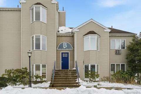 $499,000 | 152 Tier Street, Unit 206B | City Island