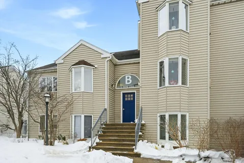 $499,000 | 152 Tier Street, Unit 206B | City Island