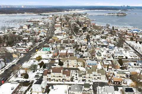 $499,000 | 152 Tier Street, Unit 206B | City Island