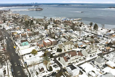 $499,000 | 152 Tier Street, Unit 206B | City Island