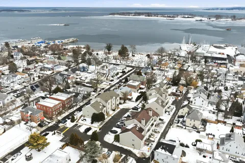 $499,000 | 152 Tier Street, Unit 206B | City Island