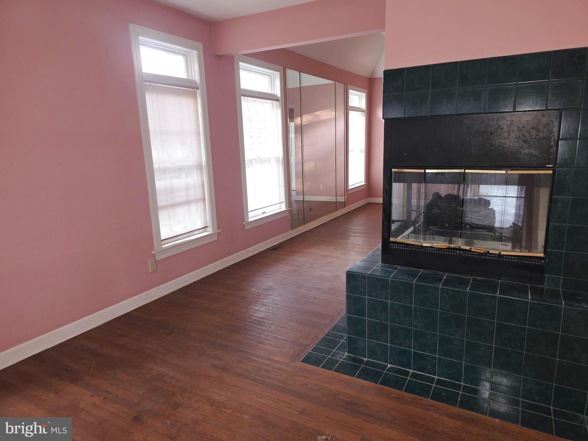 325 Harrisonville Road Mullica Hill, NJ 08062 - Photo 3 of 20