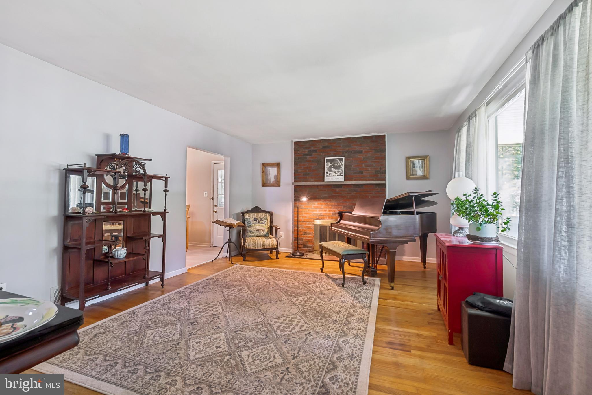 349 Hartford Road Mount Laurel, NJ 08054 - Photo 4 of 25 Gallery Image 4