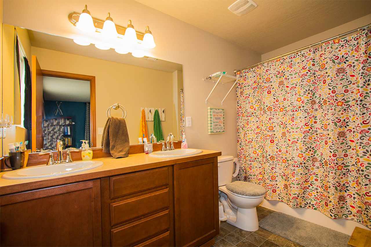 814 East Silver Pine Road Colbert, WA 99005 - Photo 12 of 20