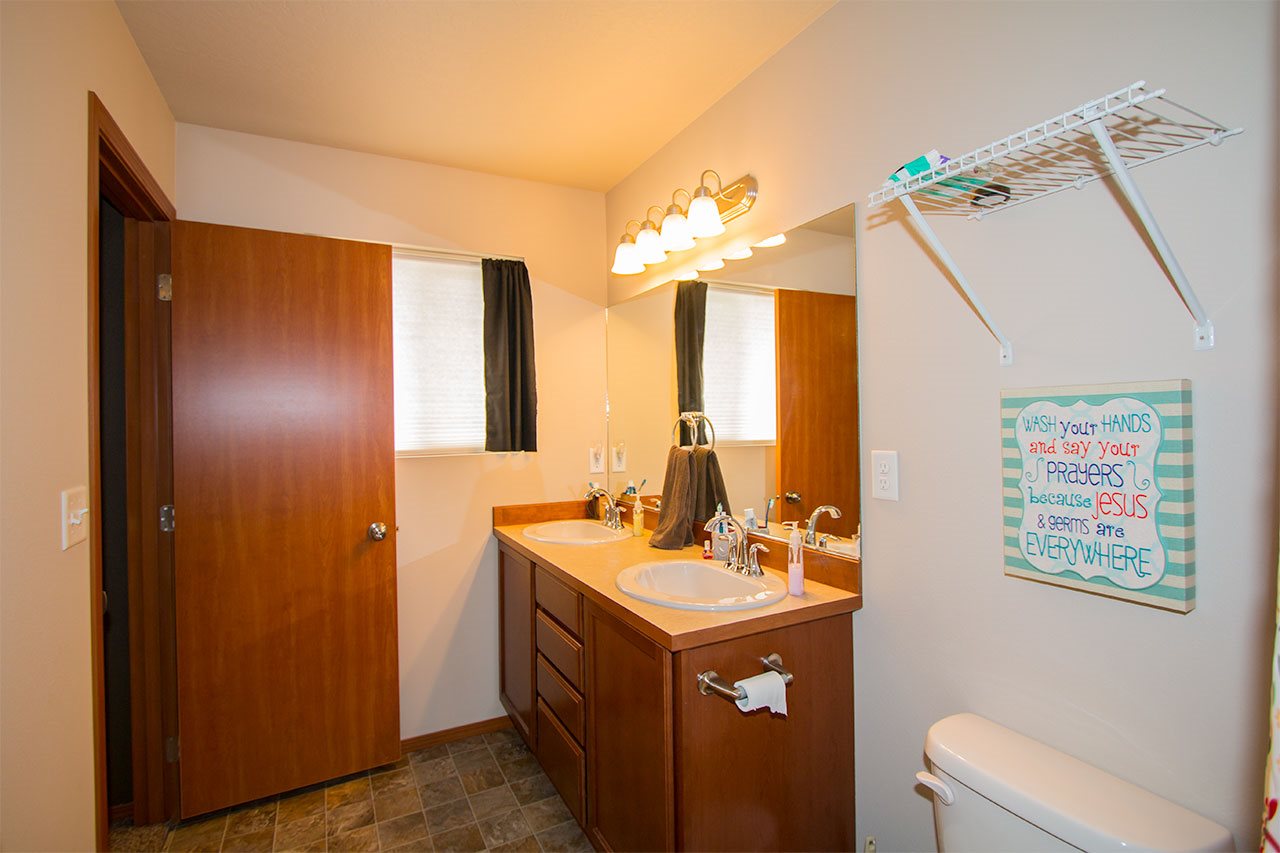 814 East Silver Pine Road Colbert, WA 99005 - Photo 13 of 20