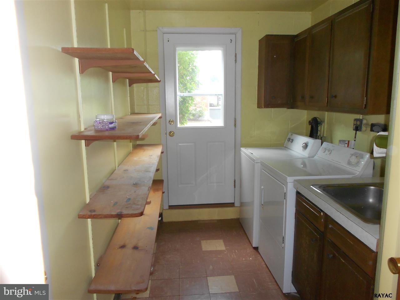 1985 Brenda Road York, PA 17408 - Photo 13 of 16 Gallery Image 13