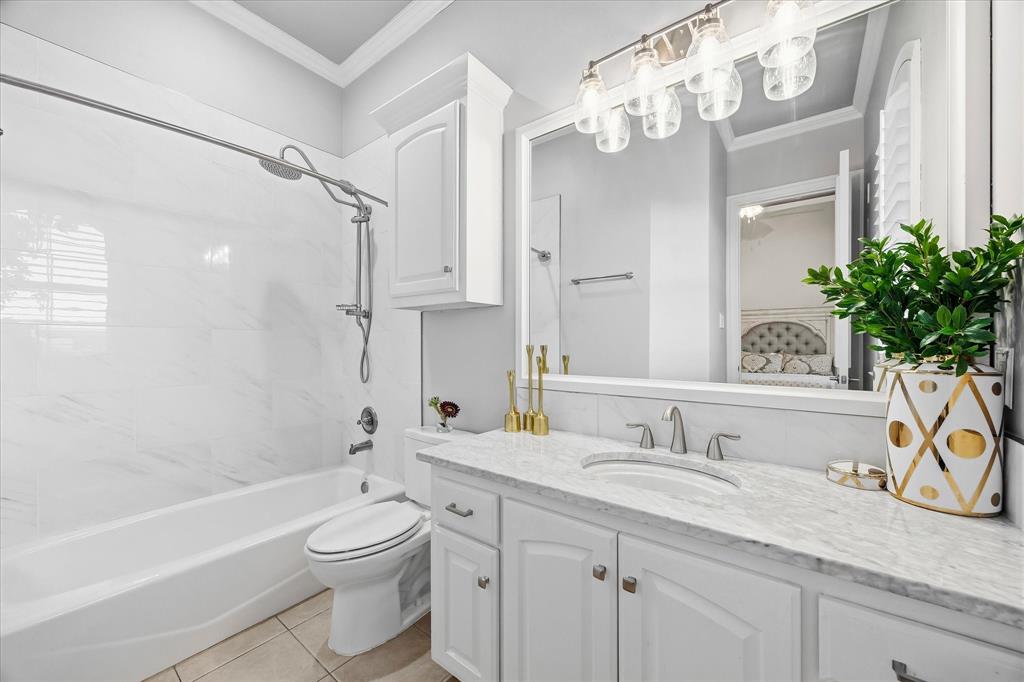 1572 Rabbit Rdg Road Heath, TX 75032 - Photo 20 of 40 Ensuite bathroom