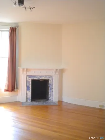 $1,800 | 382 Whitney Avenue, New Haven, CT 06511