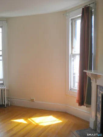 $1,800 | 382 Whitney Avenue, New Haven, CT 06511