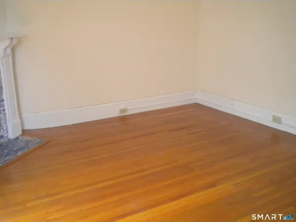 $1,800 | 382 Whitney Avenue, New Haven, CT 06511