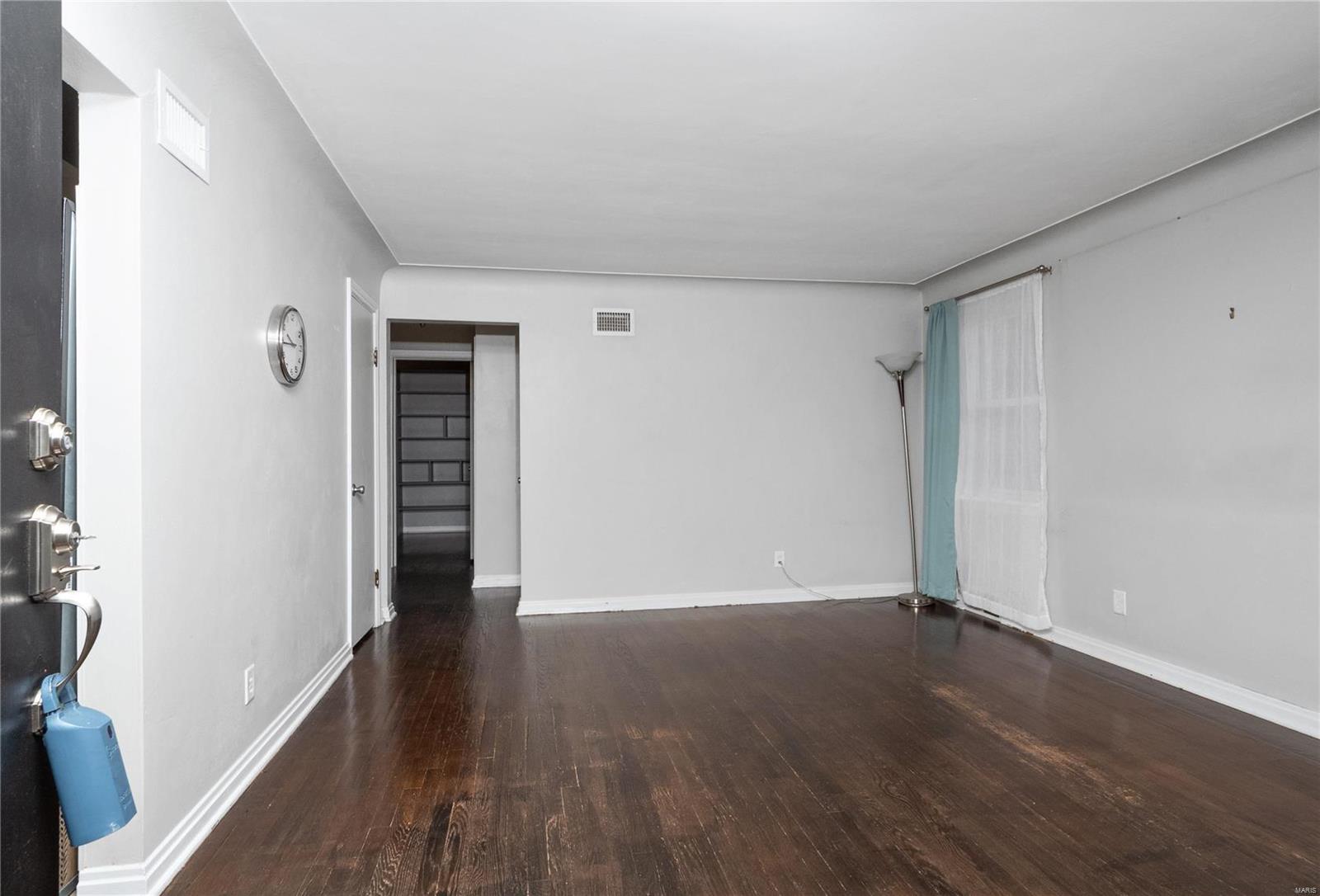10344 Lackland Road St. Louis, MO 63114 - Photo 3 of 26 Gallery Image 3