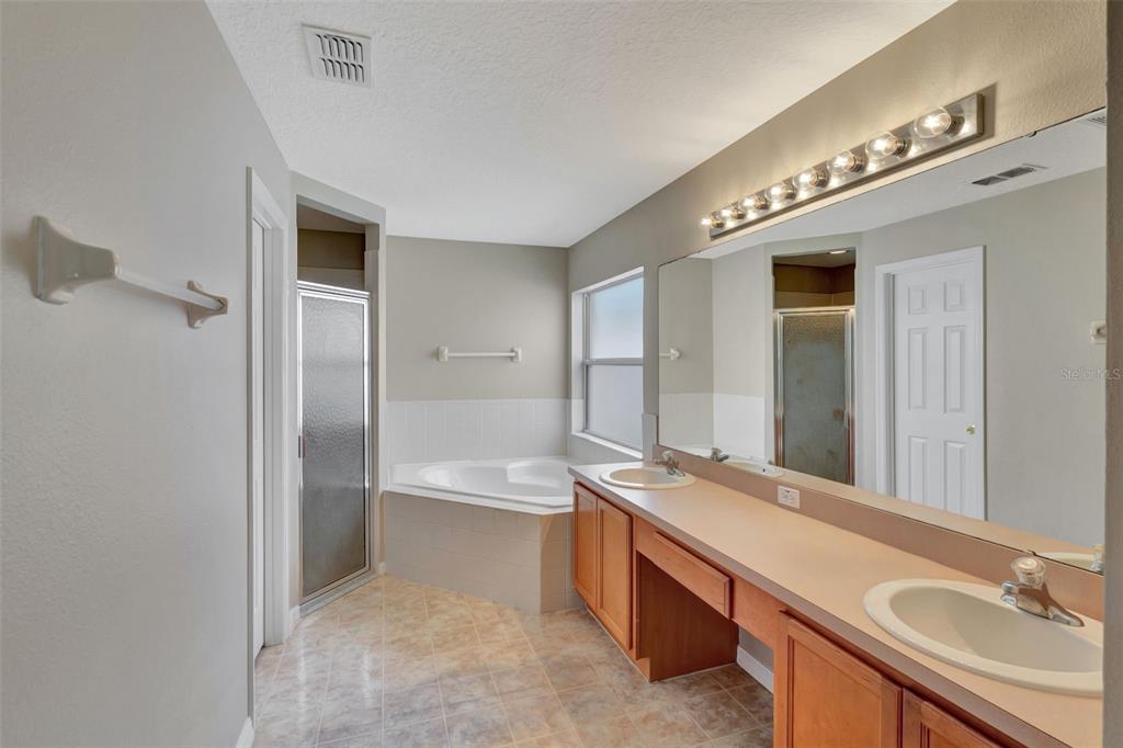 2081 Newtown Road Groveland, FL 34736 - Photo 16 of 20