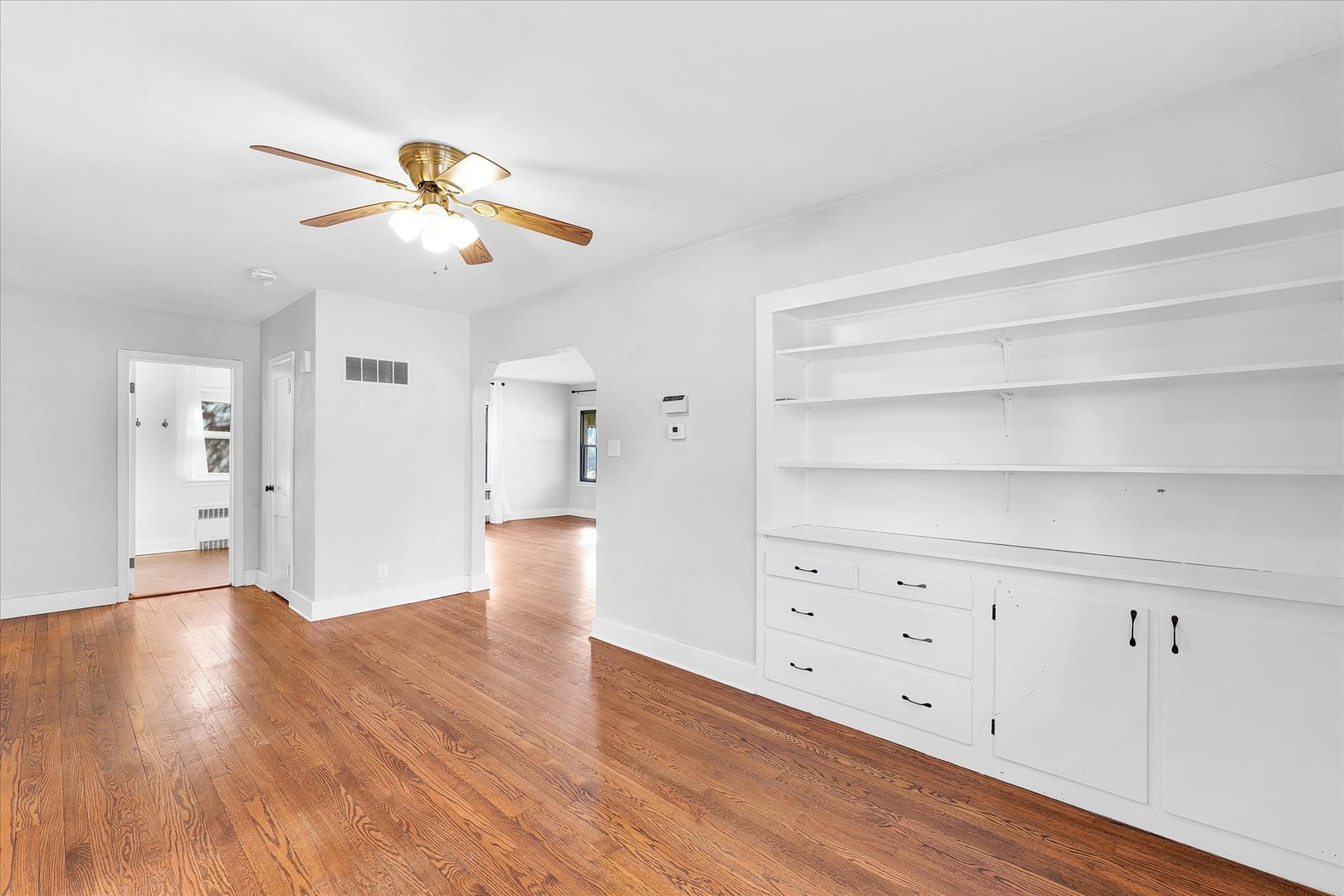 1110 West Healey Street Champaign, IL 61821 - Photo 12 of 37 Gallery Image 12