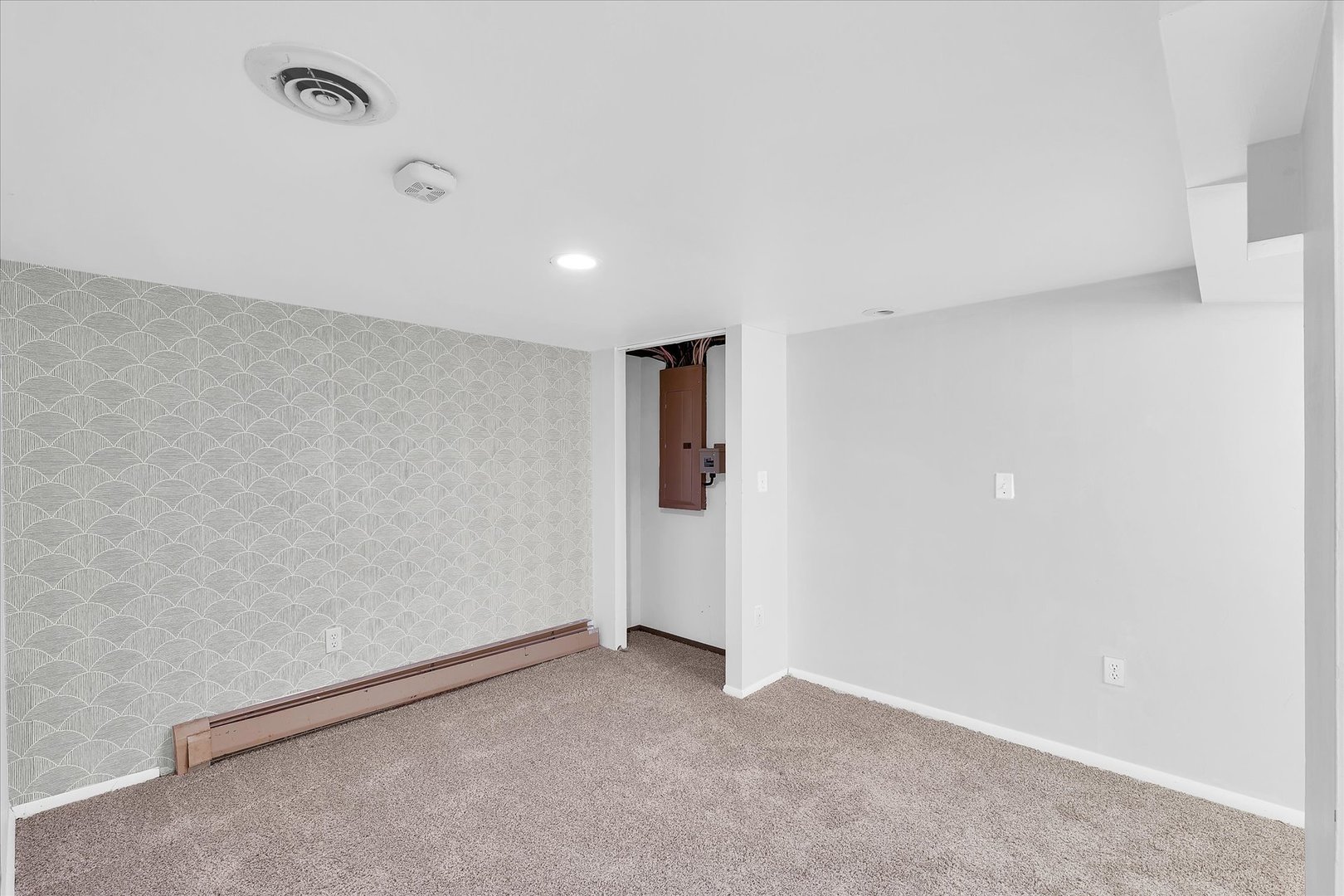 1110 West Healey Street Champaign, IL 61821 - Photo 28 of 37 Gallery Image 28