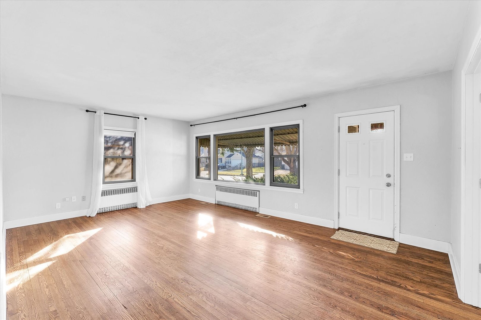 1110 West Healey Street Champaign, IL 61821 - Photo 8 of 37 Gallery Image 8