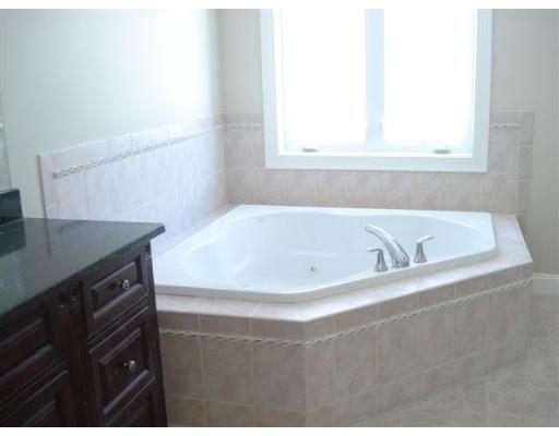 4 Groton Road Westford, MA 01886 - Photo 12 of 20 Gallery Image 12