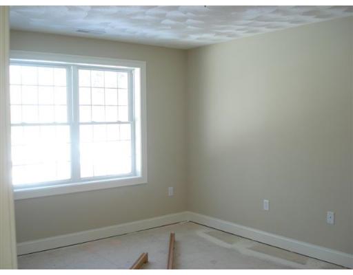 4 Groton Road Westford, MA 01886 - Photo 16 of 20 Gallery Image 16
