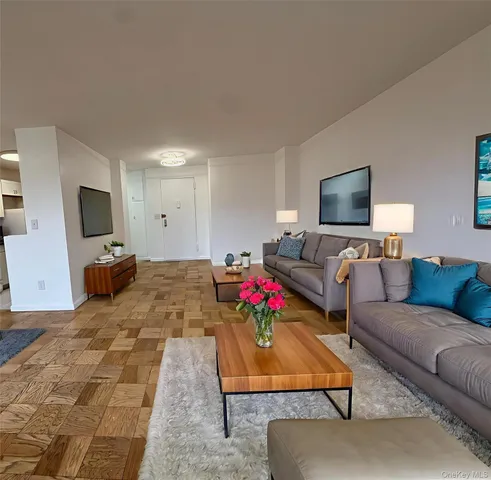 $2,600 | 16 Lake Street, Unit 7B, White Plains, NY 10601